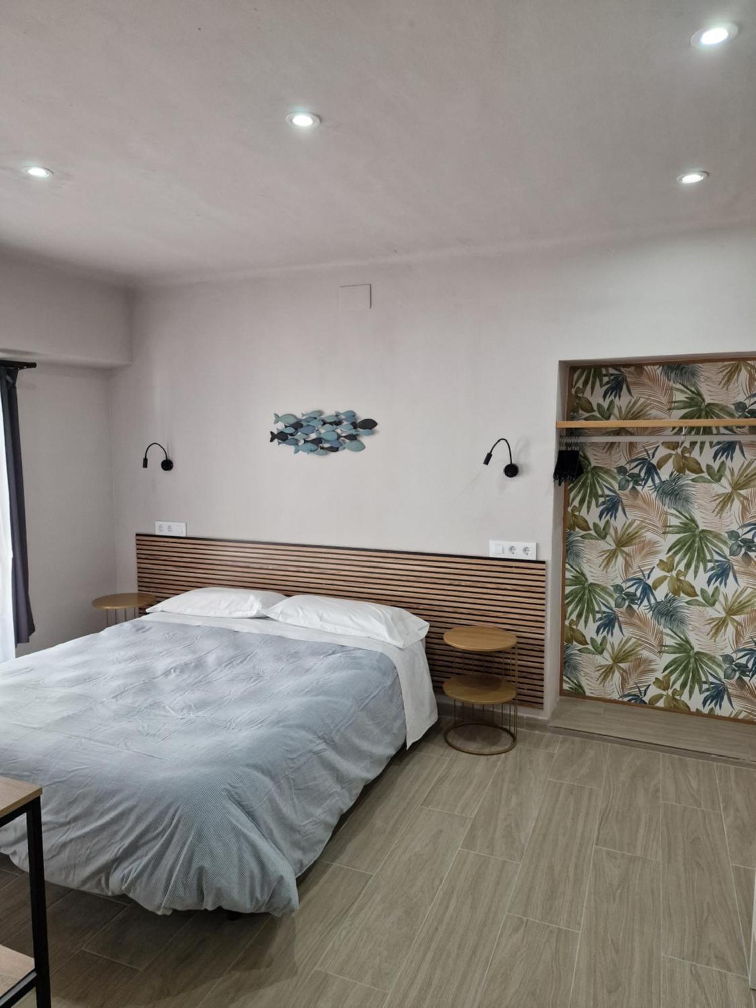 Pensio Torrent Hotell L' Escala Eksteriør bilde