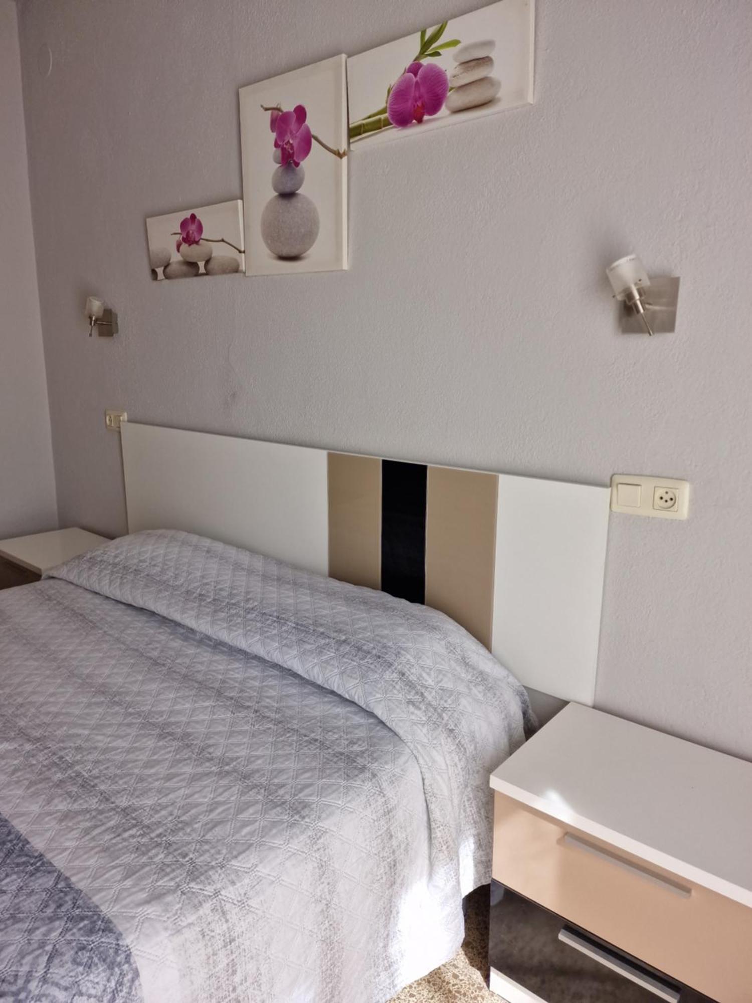 Pensio Torrent Hotell L' Escala Eksteriør bilde